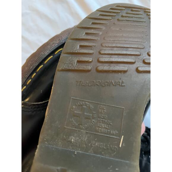 Dr. Martens 1460 Vintage Made in England Black Leather 8-Eye Boots AirWair 7 - Picture 7 of 8